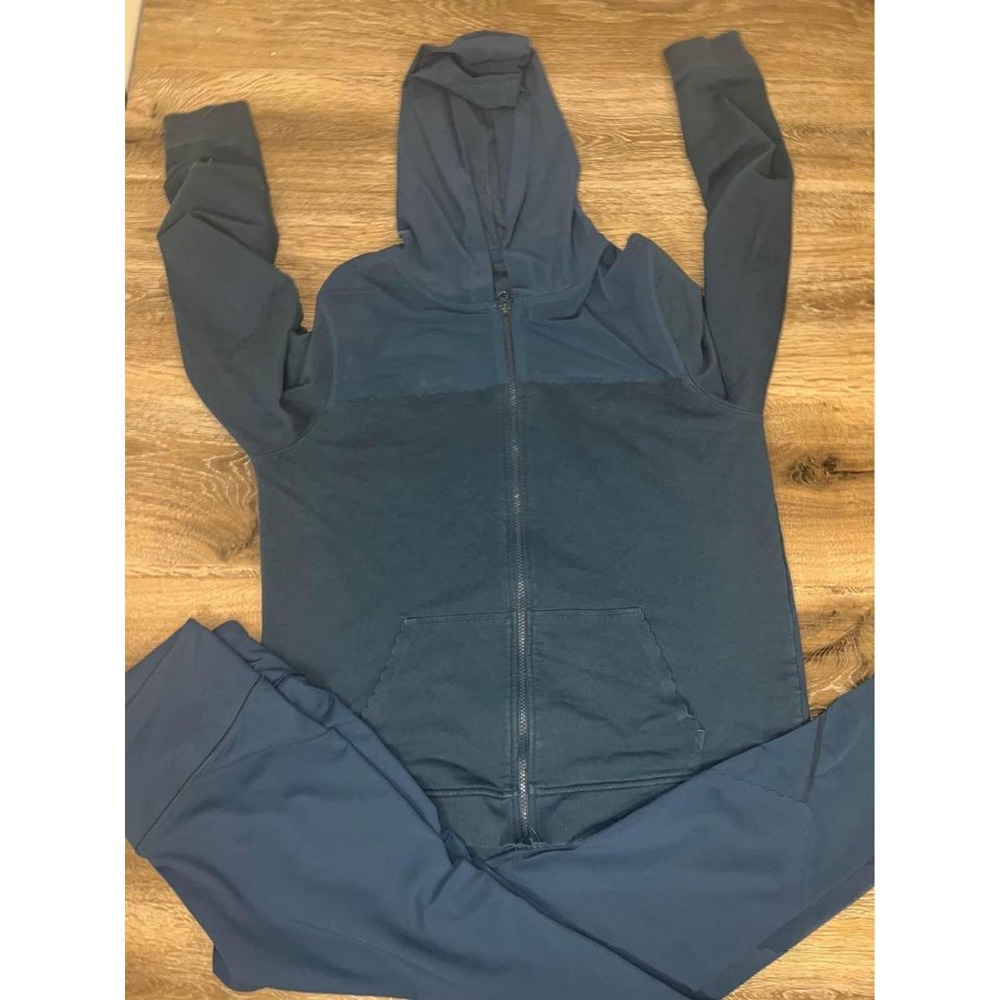 Victoria Secret (Victoria sports) women’s jacket  and pants size large